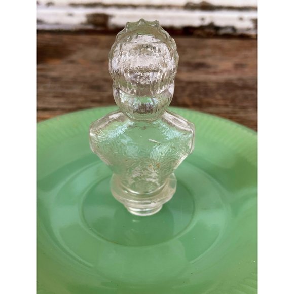 Vintage Mary Lowell Queen Victoria Glass Bottle Top Bust - Picture 2 of 7